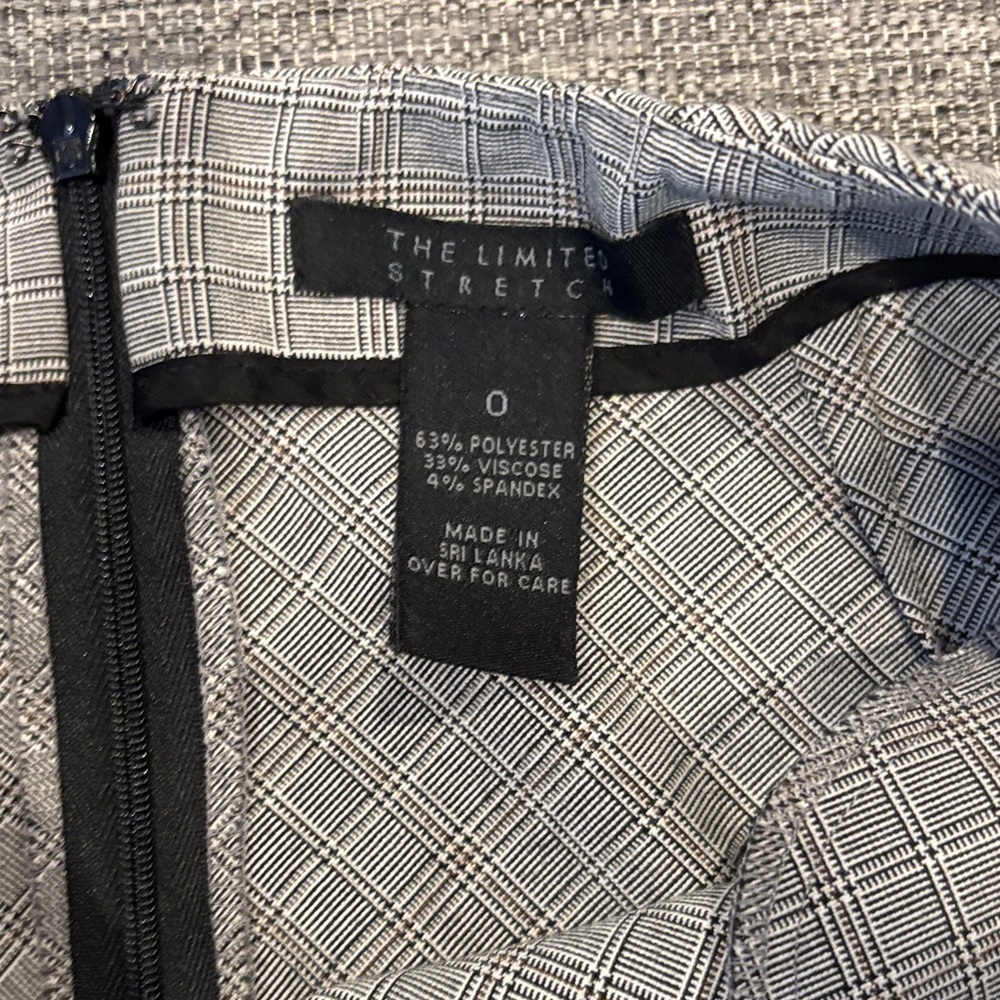 The Limited Plaid Mini Skirt in Light Gray and White - Picture 2 of 2